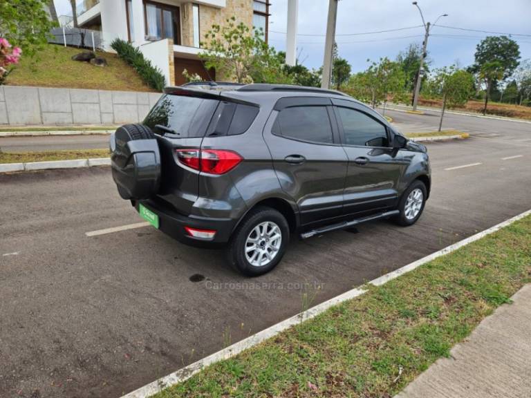 FORD - ECOSPORT - 2019/2020 - Cinza - R$ 72.900,00