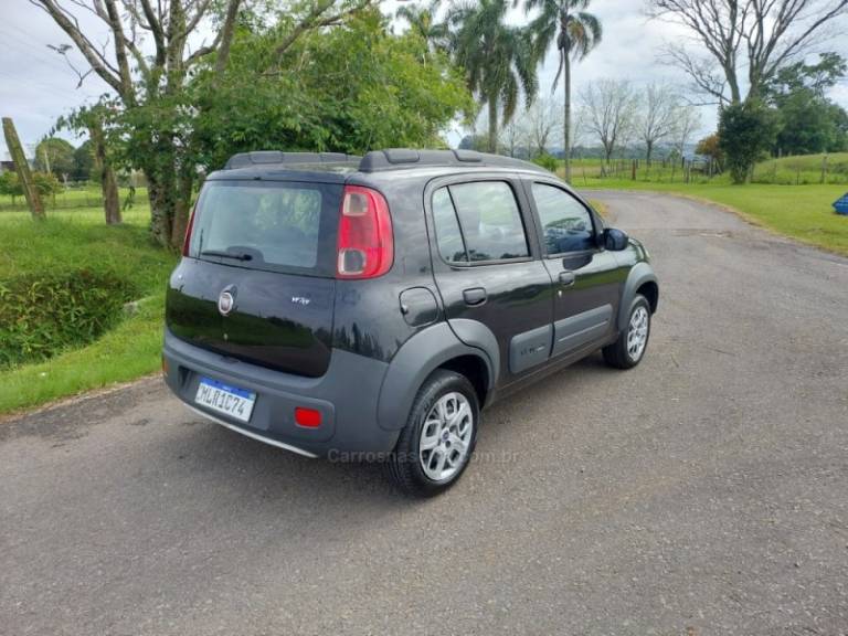 FIAT - UNO - 2013/2014 - Cinza - R$ 36.900,00
