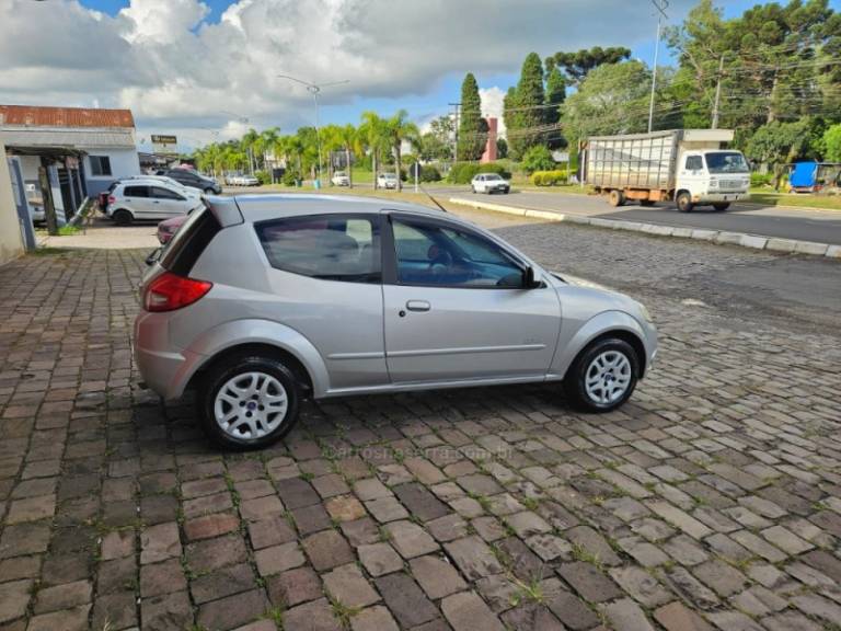 FORD - KA - 2010/2010 - Prata - R$ 22.500,00