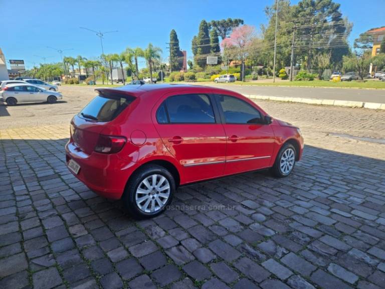 VOLKSWAGEN - GOL - 2011/2012 - Vermelha - R$ 34.500,00