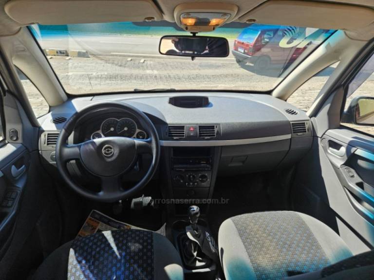 CHEVROLET - MERIVA - 2009/2010 - Prata - R$ 29.500,00