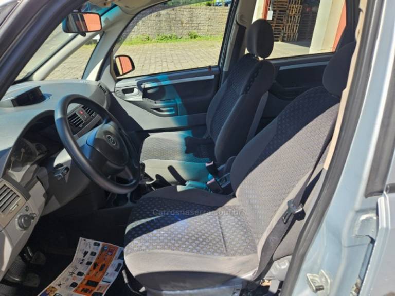 CHEVROLET - MERIVA - 2009/2010 - Prata - R$ 29.500,00