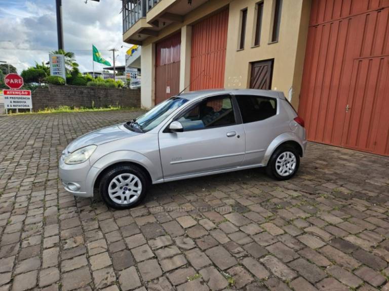 FORD - KA - 2010/2010 - Prata - R$ 22.500,00