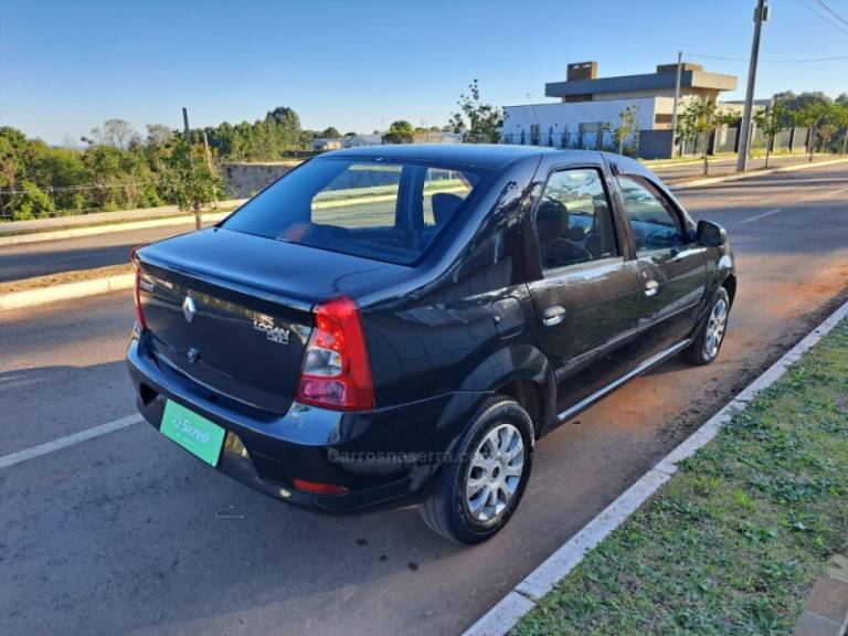 RENAULT - LOGAN - 2011/2011 - Preta - R$ 23.900,00