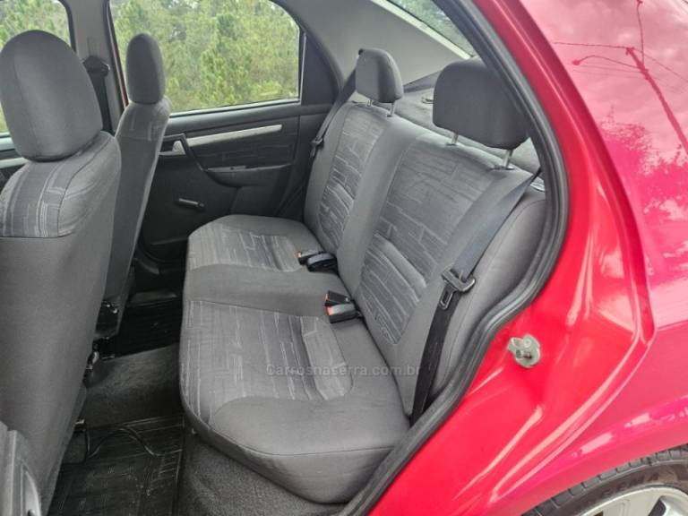 CHEVROLET - PRISMA - 2009/2009 - Vermelha - R$ 26.900,00