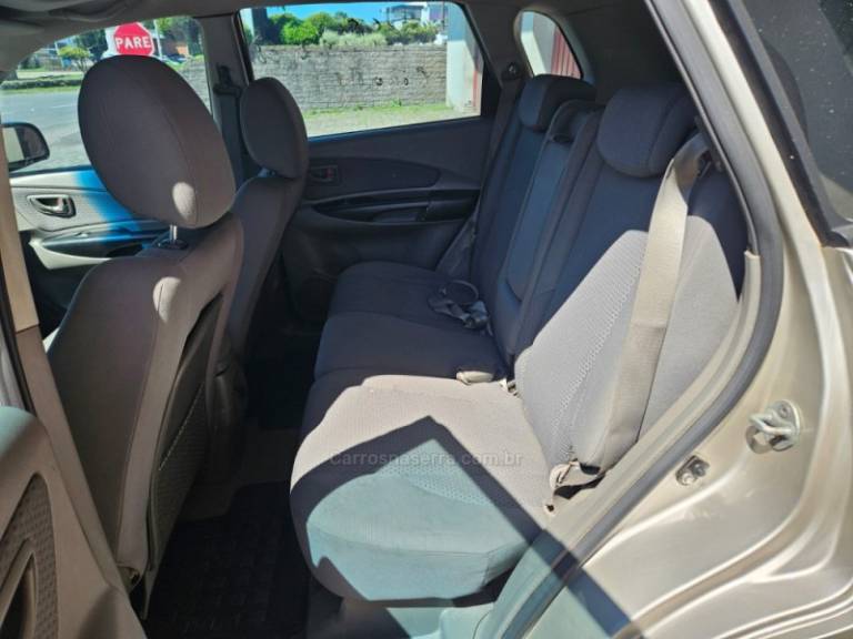 HYUNDAI - TUCSON - 2011/2011 - Bege - R$ 39.500,00