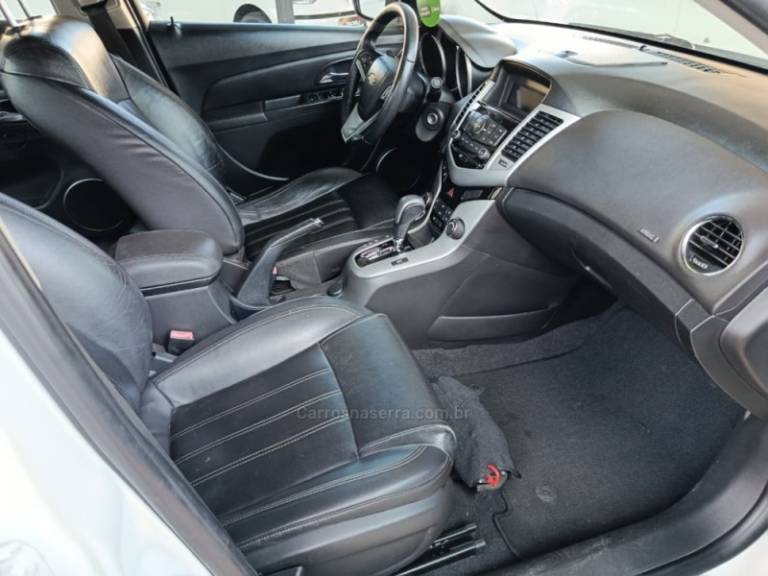 CHEVROLET - CRUZE - 2016/2016 - Branca - R$ 69.500,00