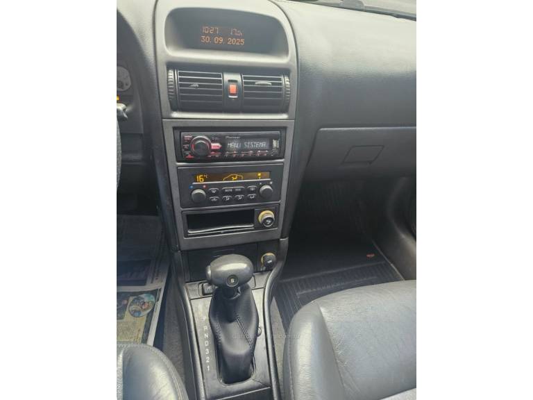 CHEVROLET - ASTRA - 2002/2003 - Prata - R$ 26.500,00