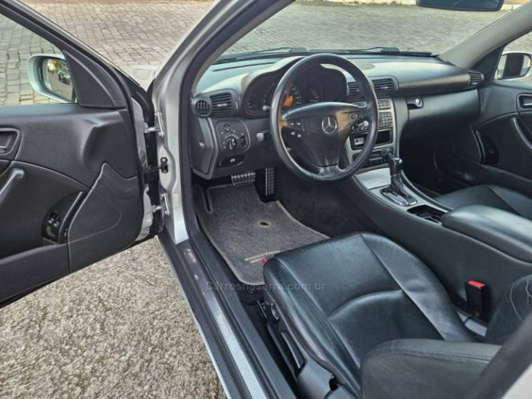 MERCEDES-BENZ - 230 - 2001/2002 - Prata - R$ 42.500,00