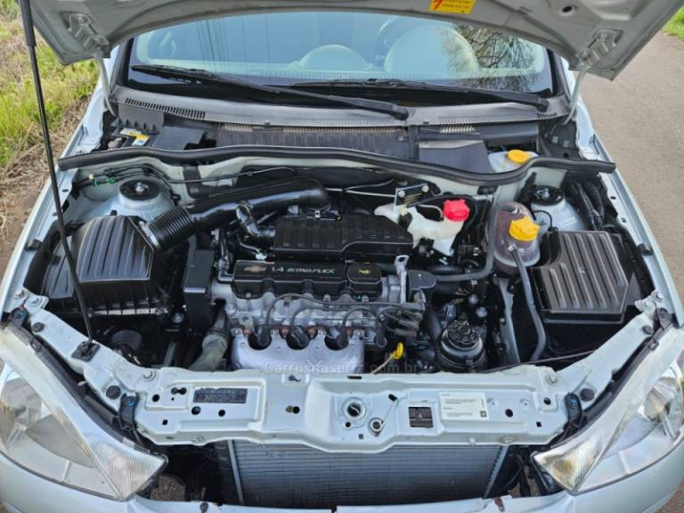 CHEVROLET - CORSA - 2009/2009 - Prata - R$ 29.500,00