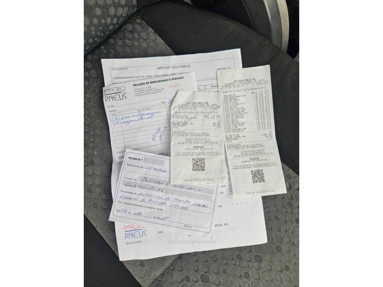 FORD - FIESTA - 2010/2011 - Preta - R$ 33.900,00