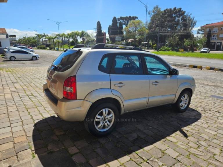 HYUNDAI - TUCSON - 2011/2011 - Bege - R$ 39.500,00