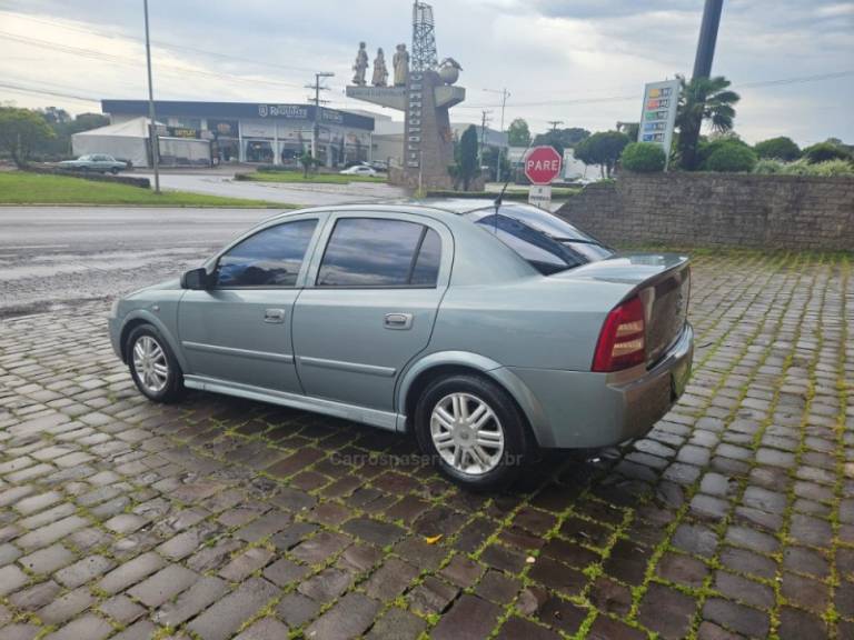 CHEVROLET - ASTRA - 2002/2003 - Prata - R$ 26.500,00