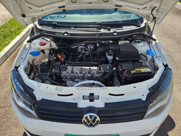 VOLKSWAGEN - SAVEIRO - 2014/2015 - Branca - R$ 49.900,00