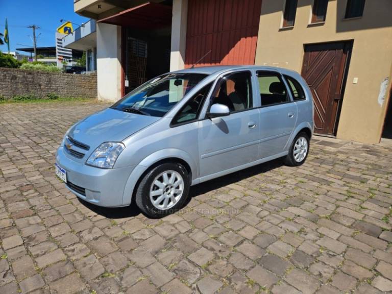 CHEVROLET - MERIVA - 2009/2010 - Prata - R$ 29.500,00