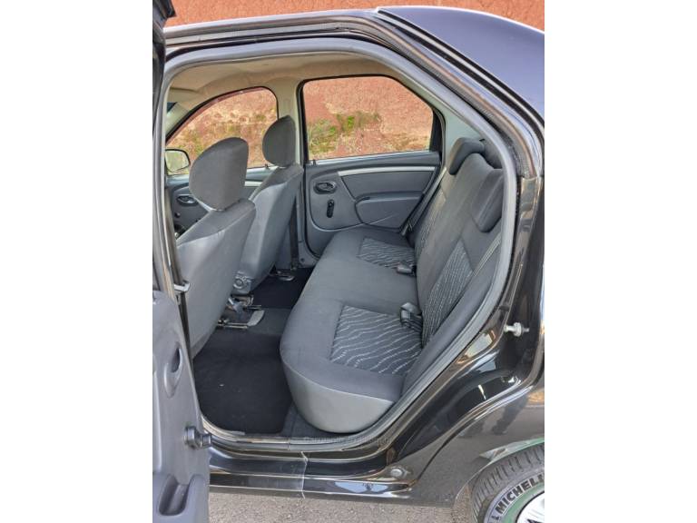 RENAULT - LOGAN - 2011/2011 - Preta - R$ 23.900,00