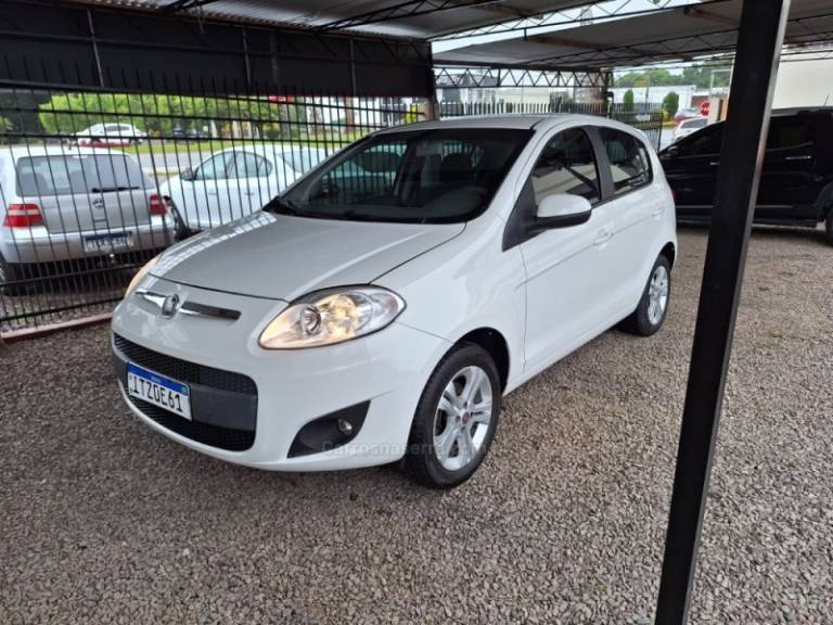 FIAT - PALIO - 2013/2013 - Branca - R$ 38.900,00