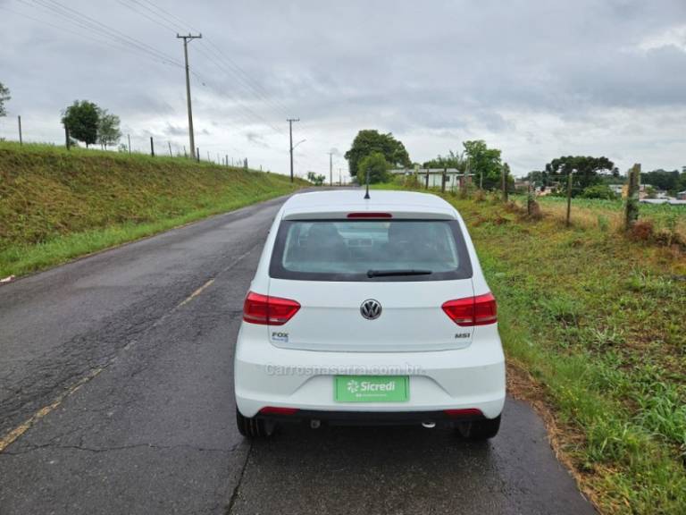 VOLKSWAGEN - FOX - 2018/2018 - Branca - R$ 56.500,00