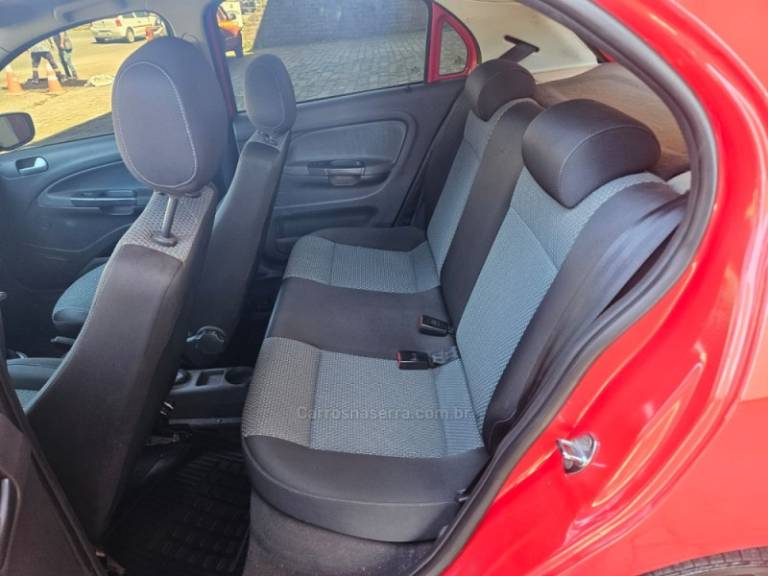 VOLKSWAGEN - GOL - 2011/2012 - Vermelha - R$ 34.500,00