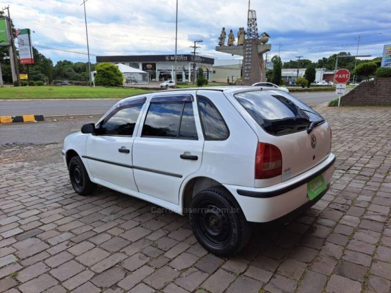 VOLKSWAGEN - GOL - 2004/2004 - Branca - R$ 15.500,00