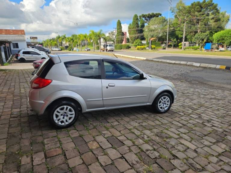 FORD - KA - 2010/2010 - Prata - R$ 22.500,00