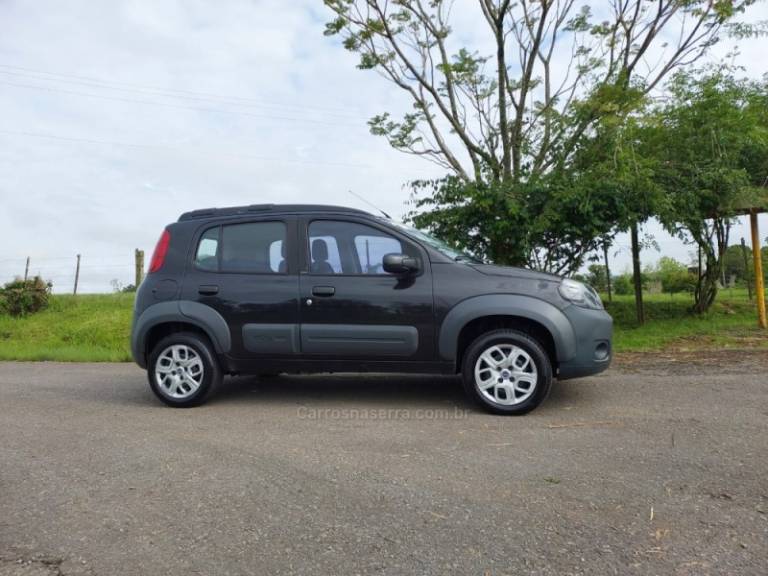 FIAT - UNO - 2013/2014 - Cinza - R$ 36.900,00