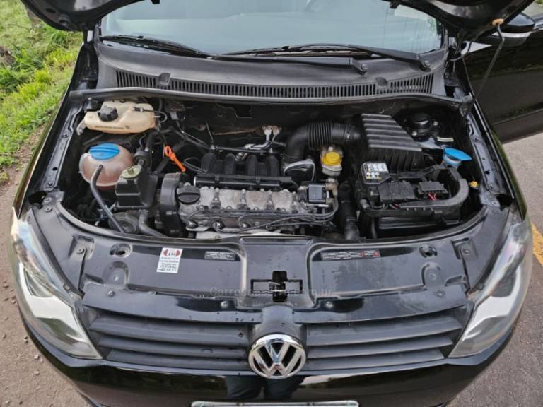 VOLKSWAGEN - SPACEFOX - 2010/2011 - Preta - R$ 36.900,00