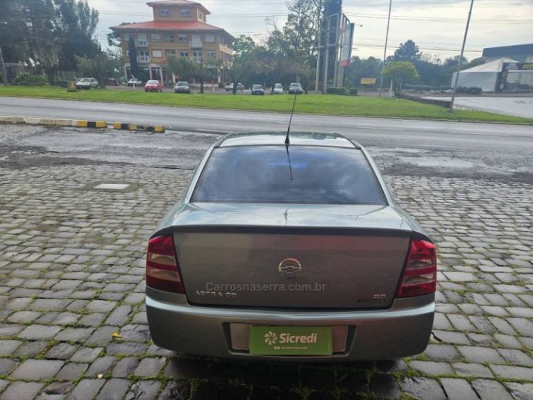 CHEVROLET - ASTRA - 2002/2003 - Prata - R$ 26.500,00