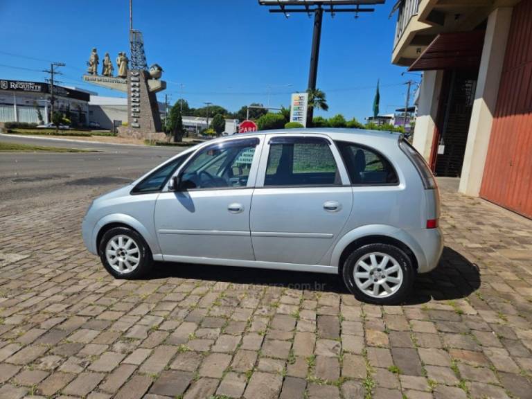 CHEVROLET - MERIVA - 2009/2010 - Prata - R$ 29.500,00
