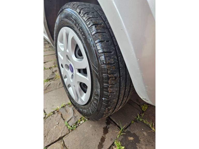 FORD - KA - 2010/2010 - Prata - R$ 22.500,00