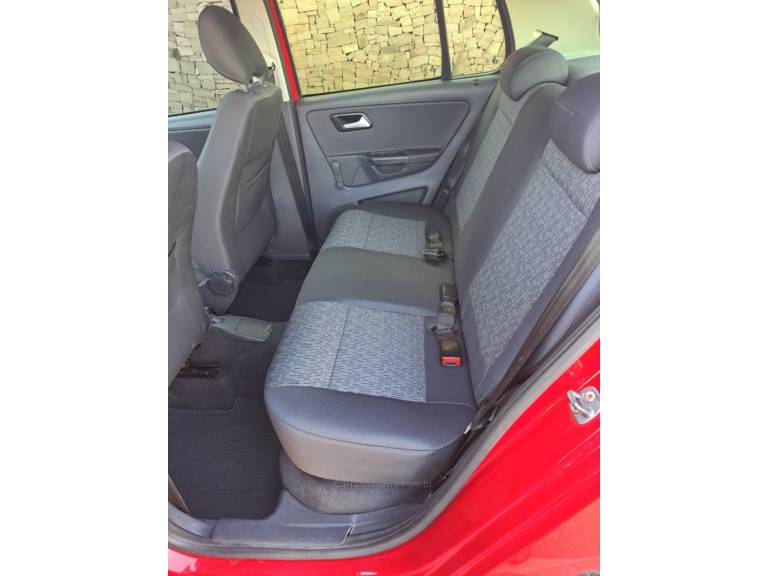 VOLKSWAGEN - FOX - 2012/2013 - Vermelha - R$ 33.900,00