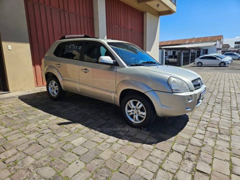 HYUNDAI - TUCSON - 2011/2011 - Bege - R$ 39.500,00