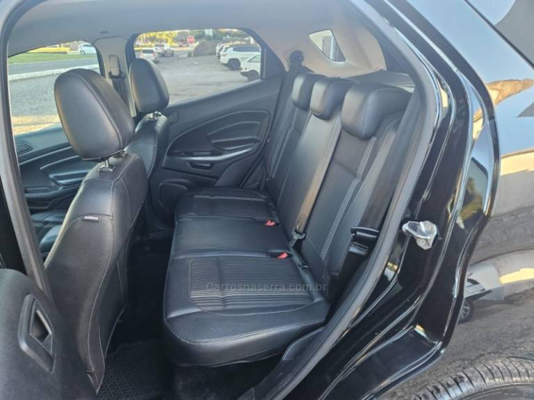 FORD - ECOSPORT - 2017/2018 - Preta - R$ 68.500,00