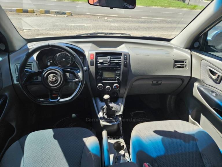 HYUNDAI - TUCSON - 2011/2011 - Bege - R$ 39.500,00