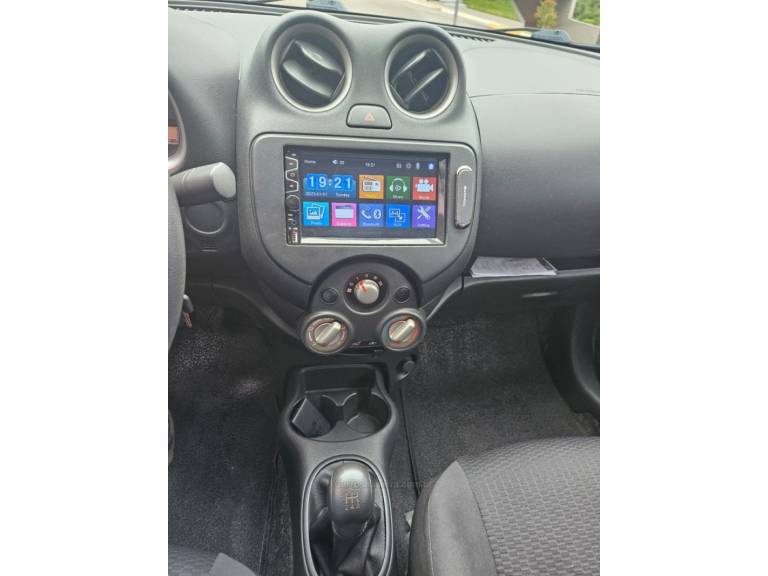 NISSAN - MARCH - 2012/2013 - Prata - R$ 29.500,00