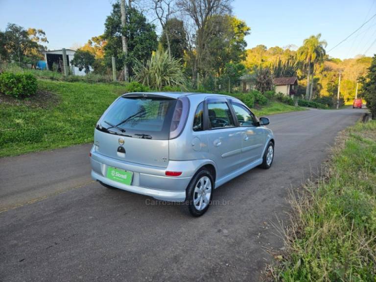 CHEVROLET - CORSA - 2009/2009 - Prata - R$ 29.500,00