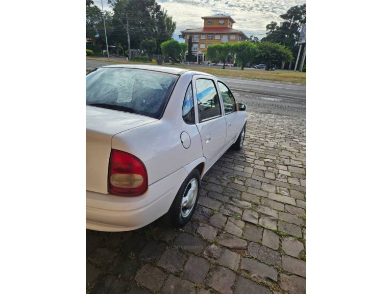CHEVROLET - CLASSIC - 2006/2007 - Branca - R$ 19.500,00