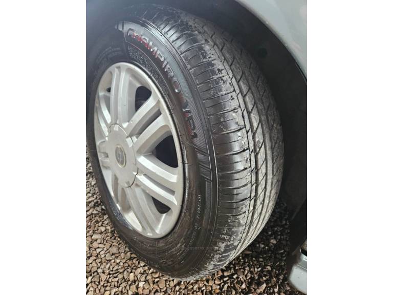 CHEVROLET - ASTRA - 2002/2003 - Prata - R$ 26.500,00
