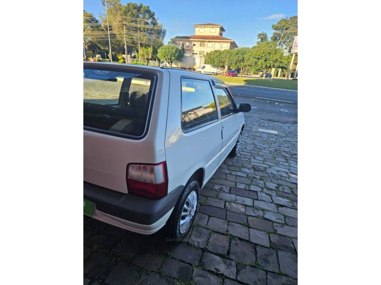 FIAT - UNO - 2011/2012 - Branca - R$ 22.500,00