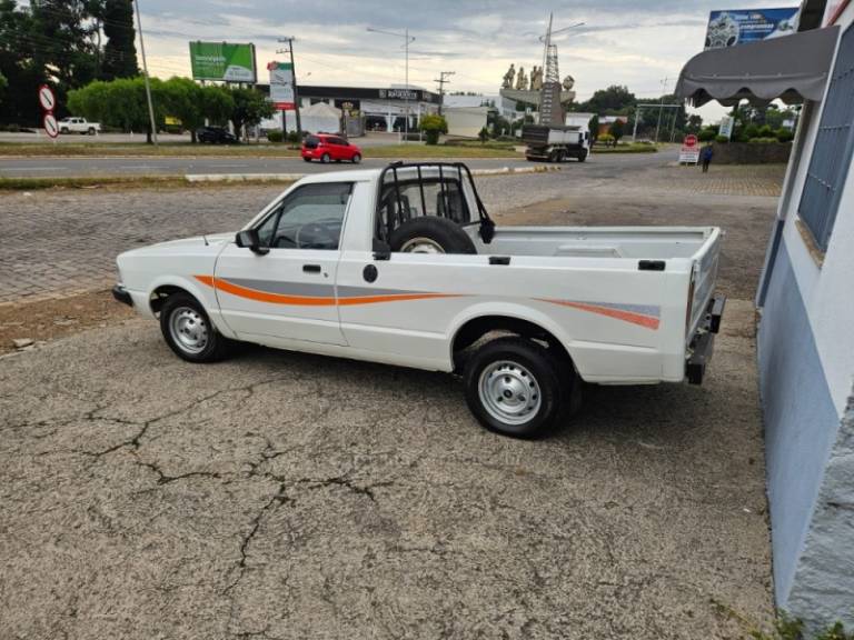 FORD - PAMPA - 1996/1997 - Branca - R$ 25.900,00