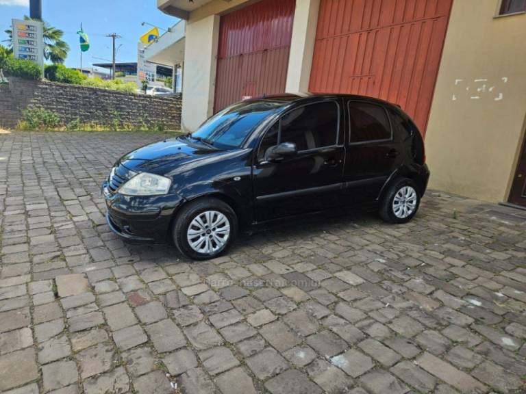 CITROËN - C3 - 2007/2008 - Preta - R$ 21.000,00