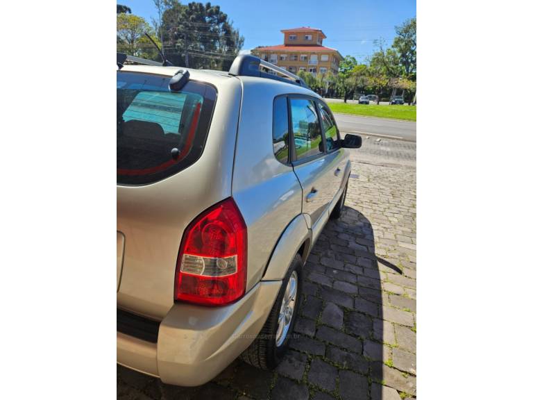 HYUNDAI - TUCSON - 2011/2011 - Bege - R$ 39.500,00