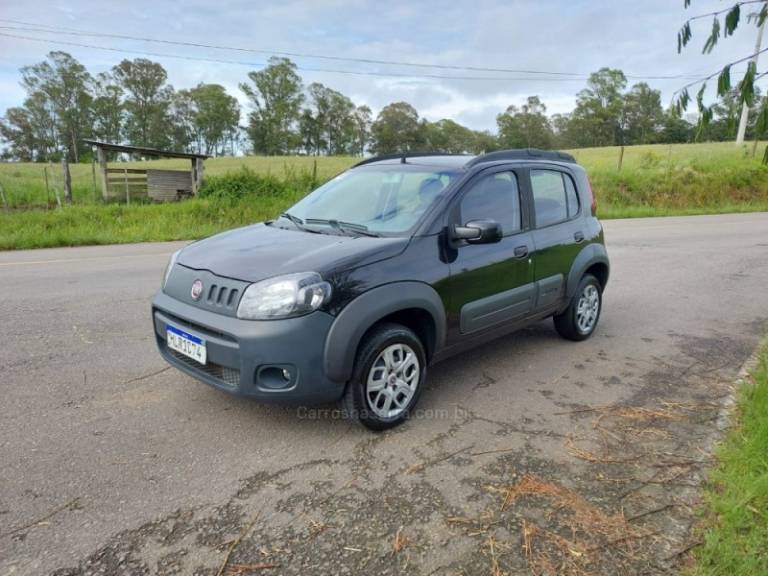 FIAT - UNO - 2013/2014 - Cinza - R$ 36.900,00