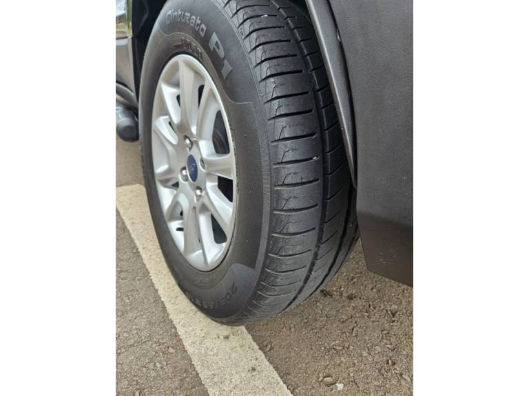 FORD - ECOSPORT - 2019/2020 - Cinza - R$ 72.900,00