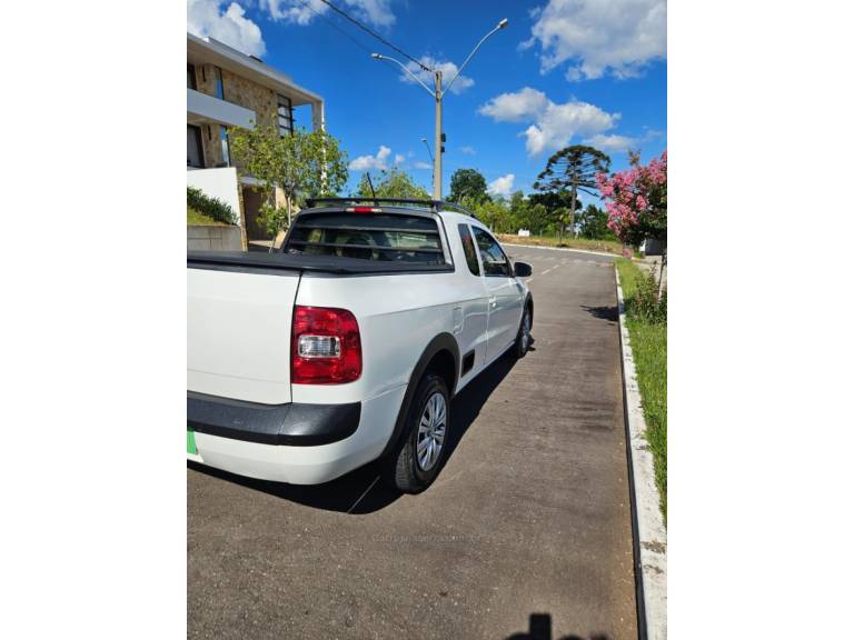 VOLKSWAGEN - SAVEIRO - 2014/2015 - Branca - R$ 49.900,00