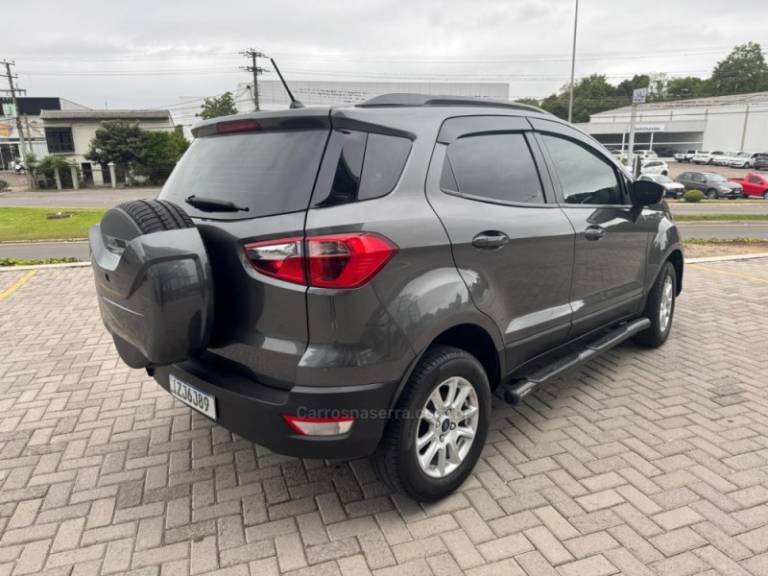 FORD - ECOSPORT - 2019/2020 - Cinza - R$ 72.900,00