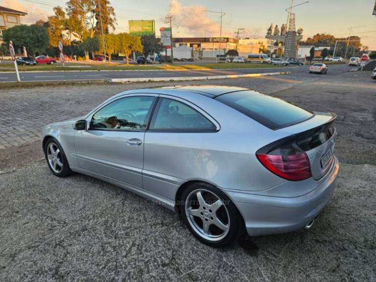MERCEDES-BENZ - 230 - 2001/2002 - Prata - R$ 42.500,00