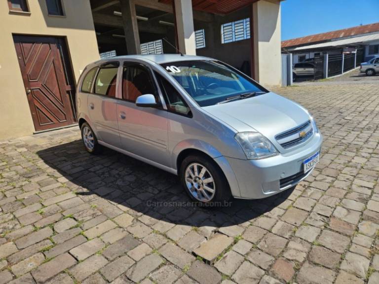 CHEVROLET - MERIVA - 2009/2010 - Prata - R$ 29.500,00