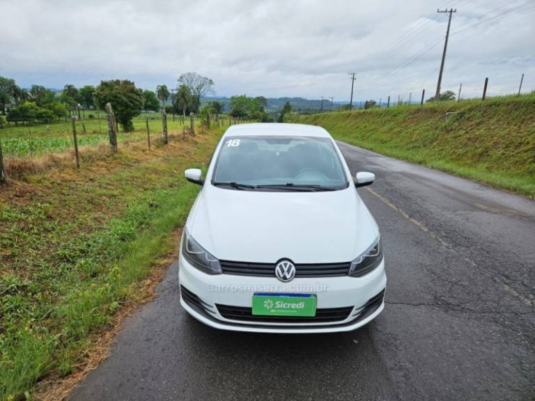 VOLKSWAGEN - FOX - 2018/2018 - Branca - R$ 56.500,00